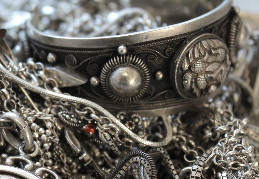 Zilveren sieraden - Direct bod uw zilveren sieraden.