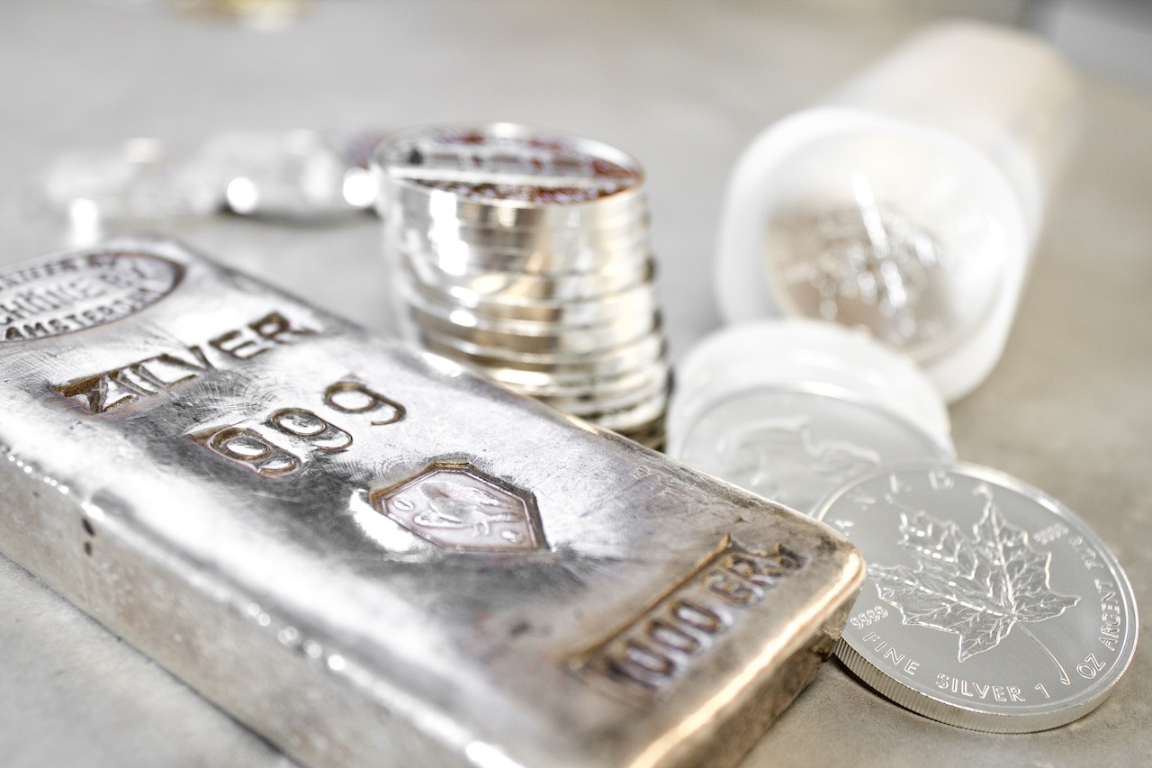Cirkel Vijfde Paard Beleggen in zilver; Investeer in zilveren munten en baren